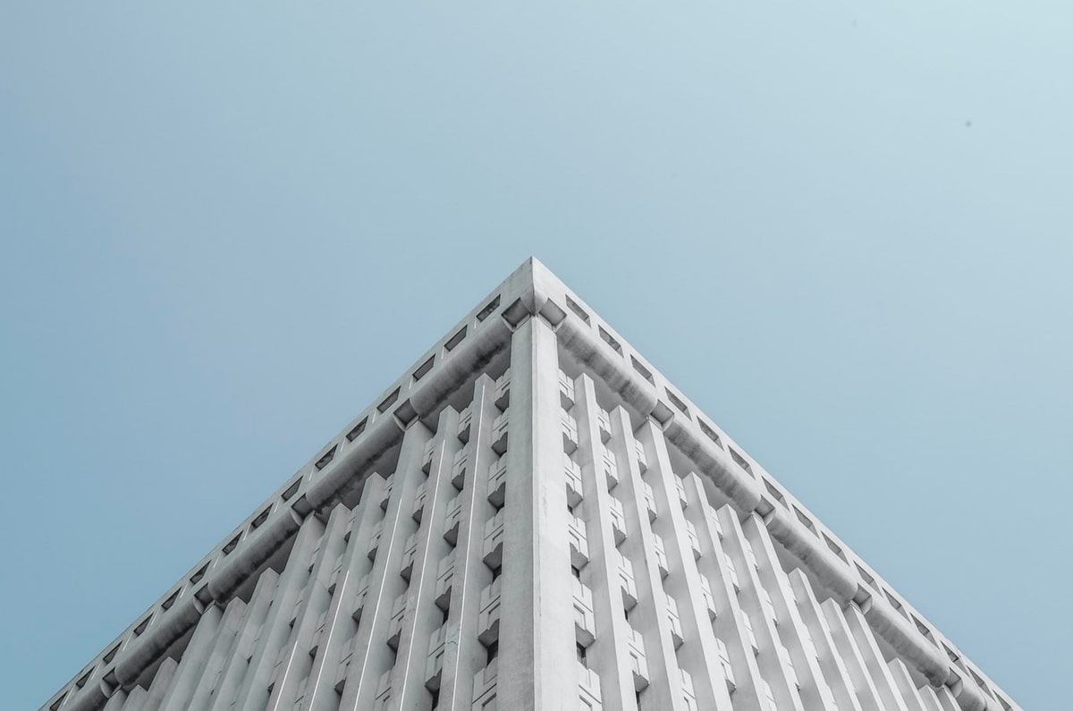 你看到的评论可能是脚本，这不是玄学：这种“分享群”如何用两句话让你上钩